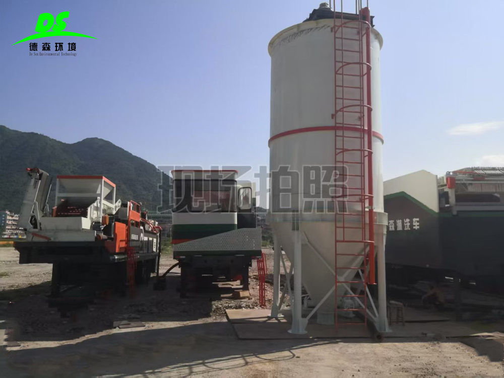 重金屬污染治理新突破：德森環(huán)境淋洗車為土壤“排毒”賦能