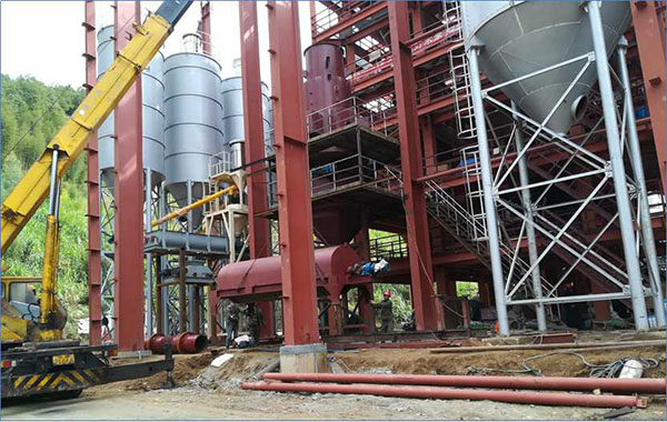 陶?；剞D(zhuǎn)窯安裝現(xiàn)場