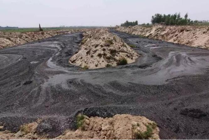 污泥處置不當(dāng)對(duì)環(huán)境造成哪些危害？